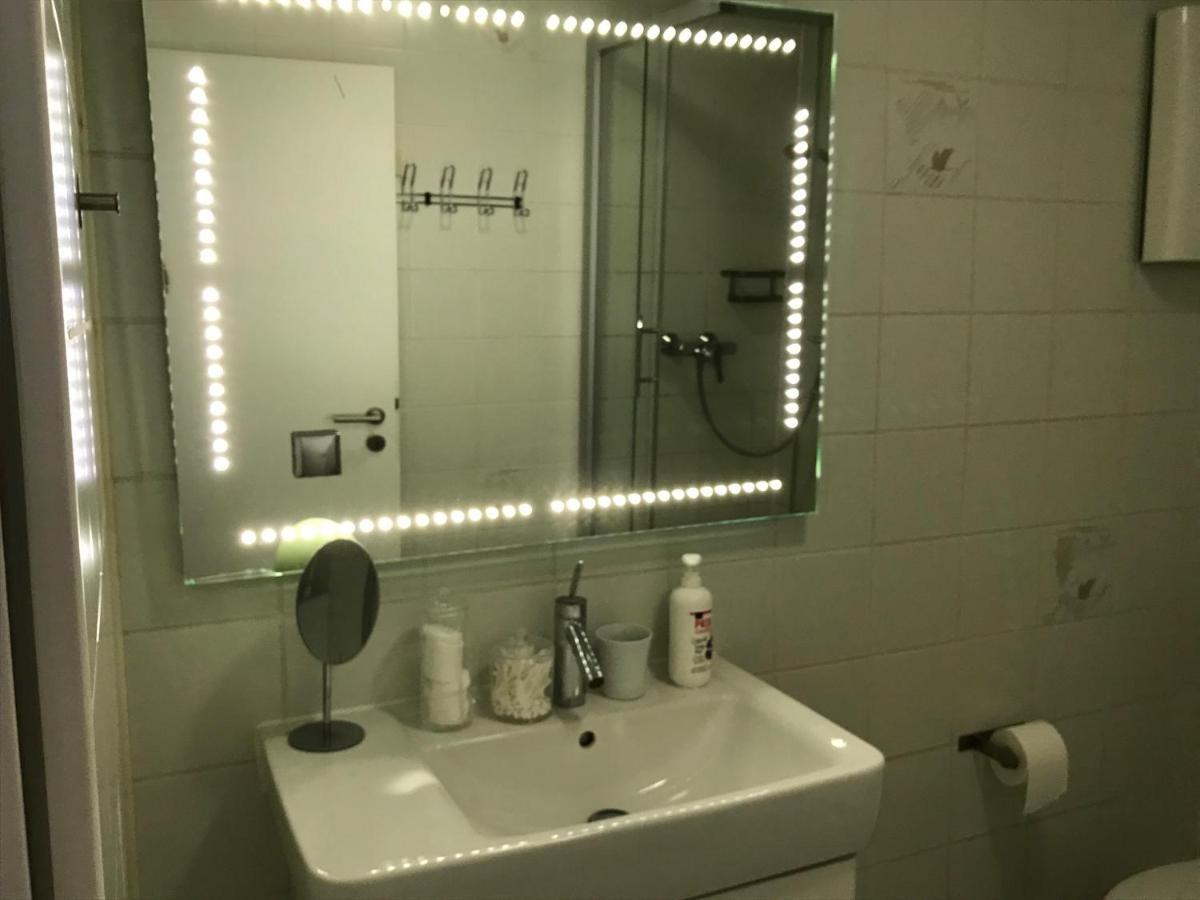 2 Room Messe Kongress Stadion ドルトムント エクステリア 写真
